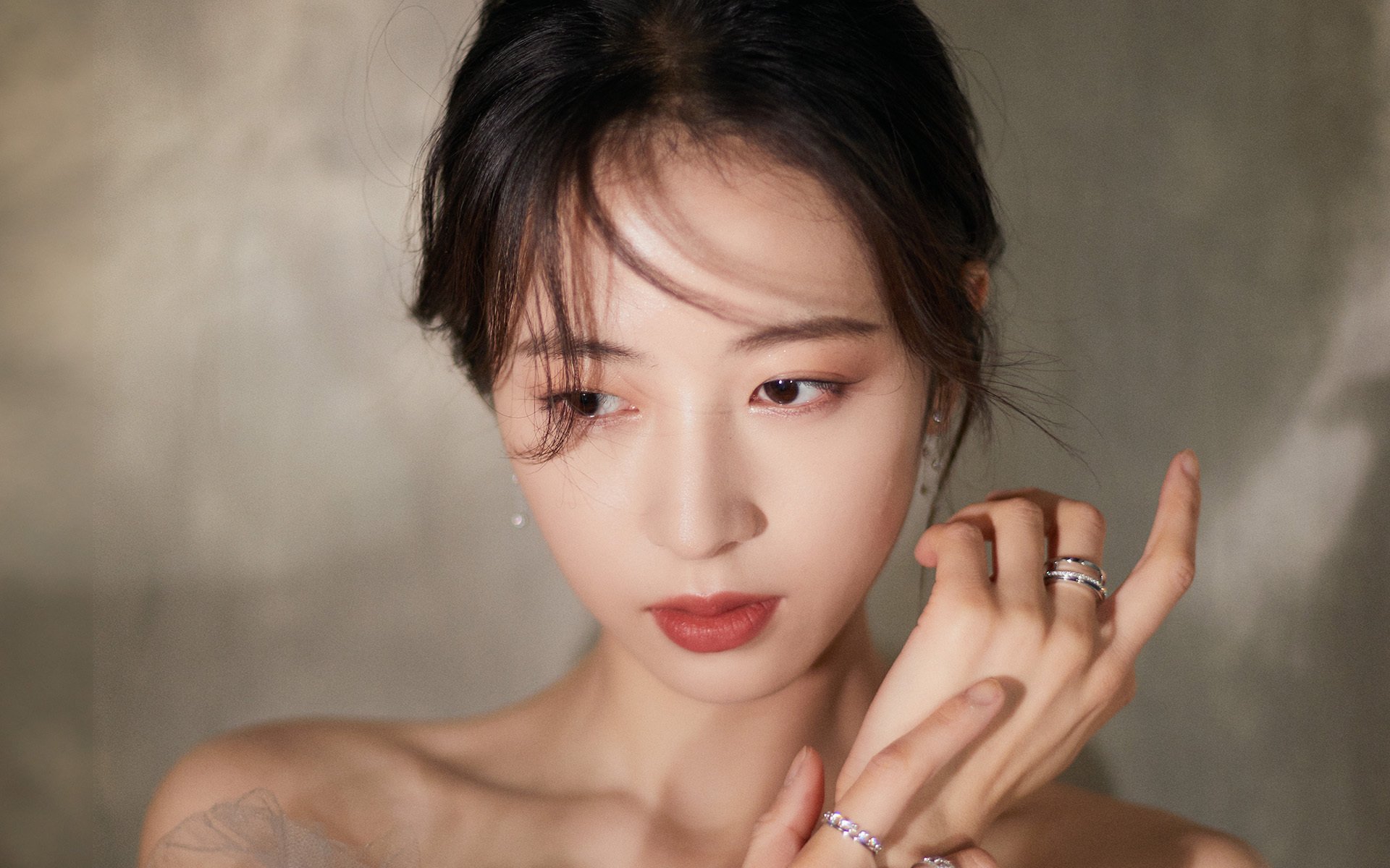 爱游戏电竞官网-凯尔特人锋线双星在训练中配合日渐默契，凯尔特人2.26中锋